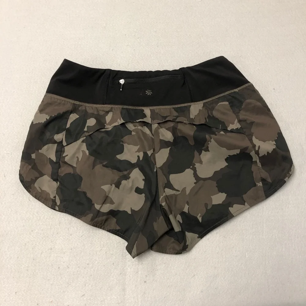 Athleta Activewear Shorts Womens Medium Green Camo Stretch‎ Workout Gym Running